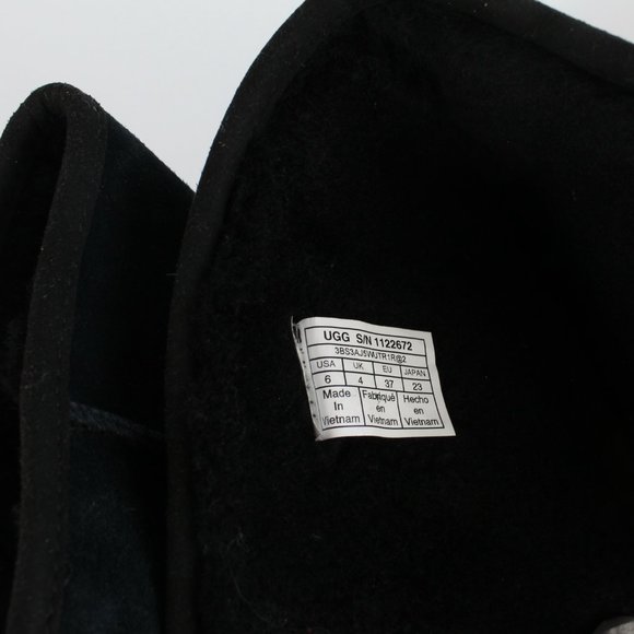 NEW UGG Classic Short Logo Zip Suede Boot - Picture 10 of 14